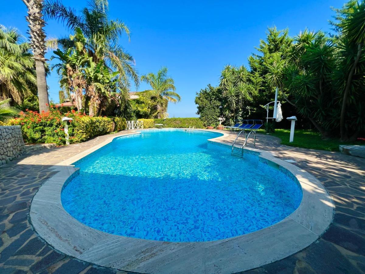 Villa Talia Carini Εξωτερικό φωτογραφία